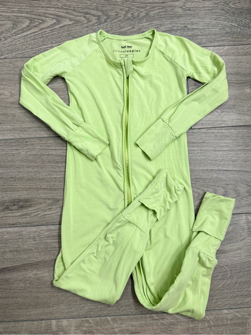 Little sleepies 2T zippy melon green